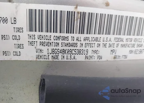 2009 Jeep Grand Cherokee Laredo z USA, uszkodzony, nr VIN 1J8GS48K09C538319